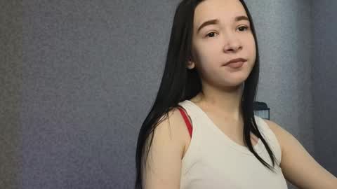 lilithstrangfor online show from 15, 4, 2026