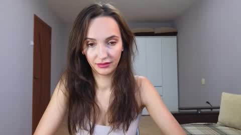 Lillian online show from 25, 11, 2025