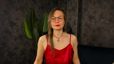 Snapshot of lillian_white1 chatting on 30, 5, 2026 lillian_white1 online show from 30, 5, 2026