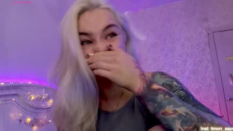 LilliMoore online show from 25, 9, 2025