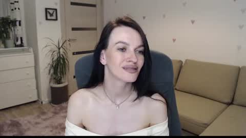 Snapshot of lilliyves chatting on 14, 7, 2026 lilliyves online show from 14, 7, 2026