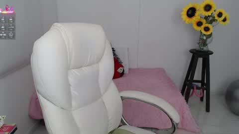 Lilly online show from 22, 9, 2025