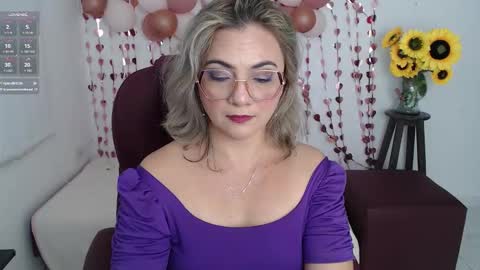 Snapshot of lilly_milf chatting on 5, 2, 2026 Lilly online show from 5, 2, 2026