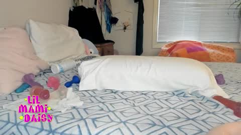 Daisy Bby online show from 17, 12, 2025