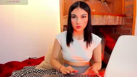 Snapshot of lilmei_ chatting on 22, 7, 2026 lilmei_ online show from 22, 7, 2026