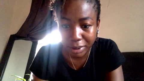 Juicycoochie online show from 1, 12, 2025