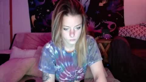 Snapshot of lilsirenluna chatting on 26, 7, 2026 Luna online show from 26, 7, 2026