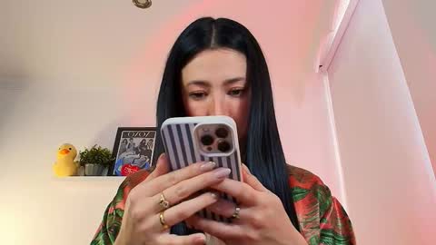 Snapshot of lily_evans_ chatting on 18, 1, 2026 just lily online show from 18, 1, 2026