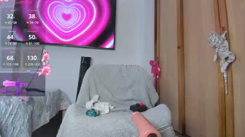 Snapshot of lily_evil chatting on 23, 6, 2026 online show from 23, 6, 2026