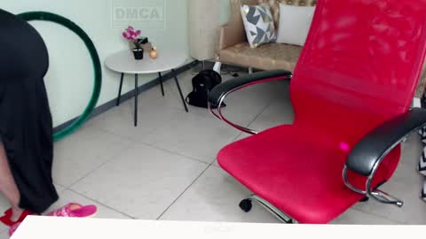 Lily online show from 9, 1, 2025