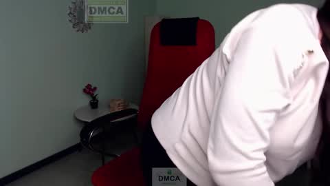 Lily online show from 11, 2, 2025