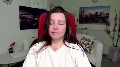 Lily online show from 14, 12, 2025