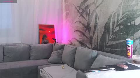 Lily online show from 9, 12, 2024