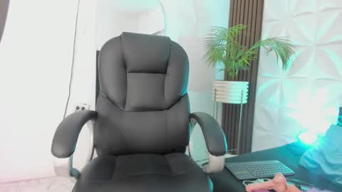 Snapshot of lily_johnson1 chatting on 26, 9, 2025 Lili online show from 26, 9, 2025