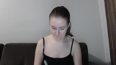 lily_love_x online show from 11, 10, 2025