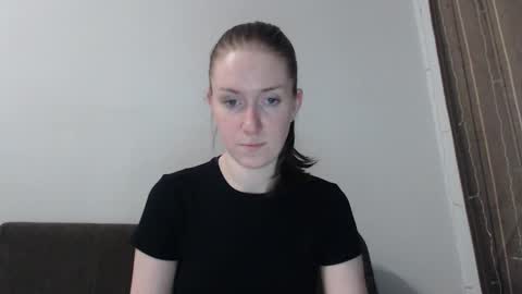 Snapshot of lily_love_x chatting on 25, 3, 2026 lily_love_x online show from 25, 3, 2026