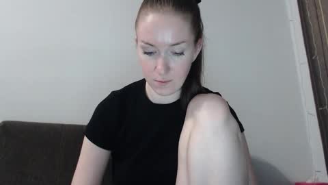 Snapshot of lily_love_x chatting on 27, 3, 2026 lily_love_x online show from 27, 3, 2026