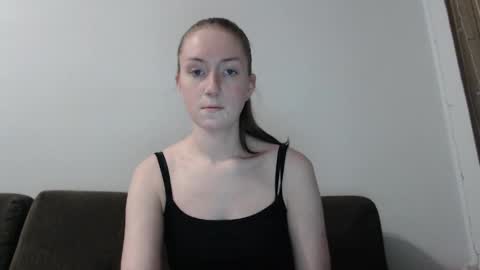 Snapshot of lily_love_x chatting on 9, 4, 2026 lily_love_x online show from 9, 4, 2026