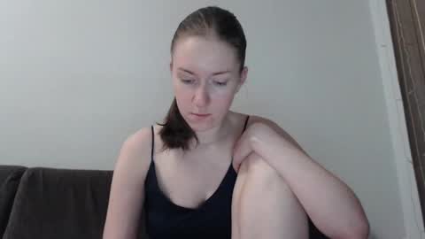 Snapshot of lily_love_x chatting on 13, 4, 2026 lily_love_x online show from 13, 4, 2026