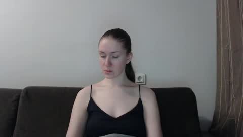 Snapshot of lily_love_x chatting on 17, 4, 2026 lily_love_x online show from 17, 4, 2026