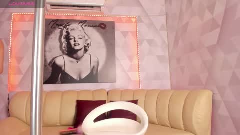 Lily online show from 21, 12, 2024