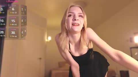 Snapshot of lily_moony chatting on 2, 8, 2026 Lily online show from 2, 8, 2026