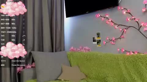 Snapshot of lily_qute chatting on 27, 6, 2026 Lily online show from 27, 6, 2026