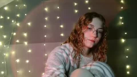 small lily online show from 3, 11, 2025