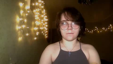 Snapshot of lily_violettt chatting on 16, 1, 2026 Lily online show from 16, 1, 2026