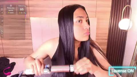Snapshot of lily_waist chatting on 26, 5, 2026 lily_waist online show from 26, 5, 2026