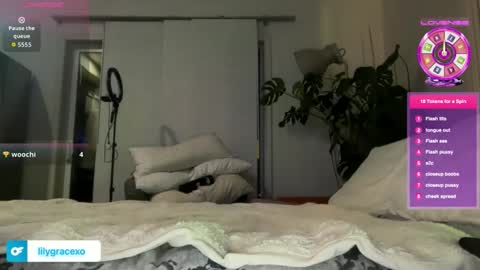 Lily Grace online show from 17, 2, 2026