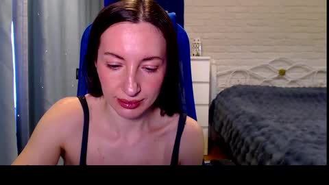 Lily online show from 12, 2, 2026