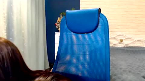 Lily online show from 3, 3, 2026