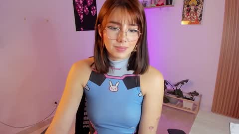 lily help me to collect more cosplay online show from 24, 9, 2025