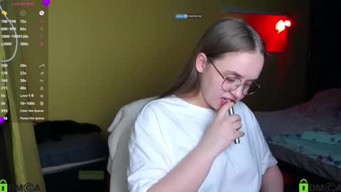 Lily online show from 6, 11, 2025