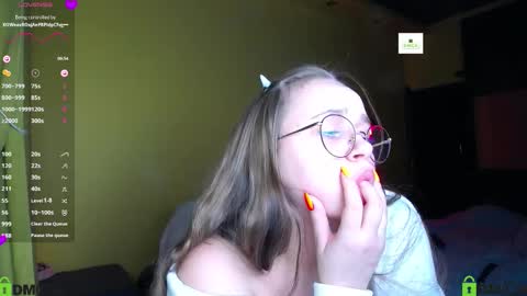 Lily online show from 7, 11, 2025