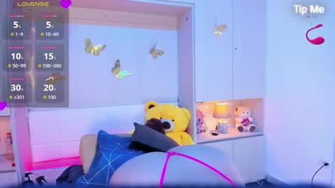 lilywhitee1 online show from 12, 2, 2026