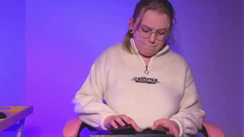 lime cat online show from 2, 10, 2025