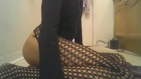 Snapshot of limpclitsissyfemboy chatting on 7, 11, 2025 limpclitsissyfemboy online show from 7, 11, 2025