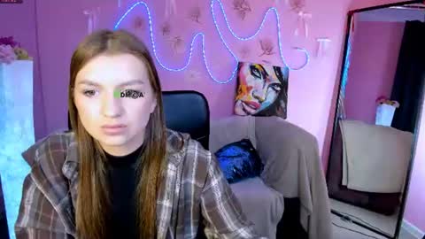 Snapshot of lina_fox12 chatting on 7, 7, 2026 lina_fox12 online show from 7, 7, 2026