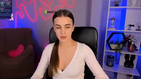 Snapshot of lina_fox12 chatting on 22, 7, 2026 lina_fox12 online show from 22, 7, 2026