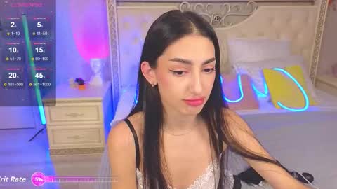 Lina Robbins  online show from 6, 11, 2025