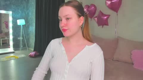 Snapshot of lina_smilee chatting on 19, 5, 2026 Lina online show from 19, 5, 2026