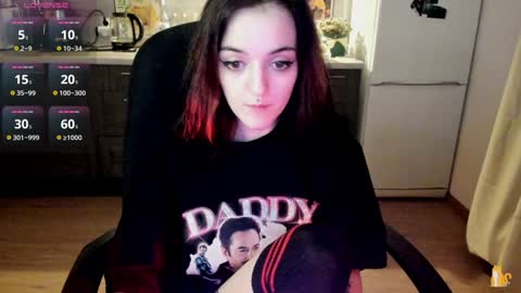 Lina 3  1715622743 online show from 25, 12, 2024