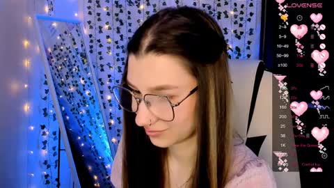 Lina online show from 9, 4, 2026