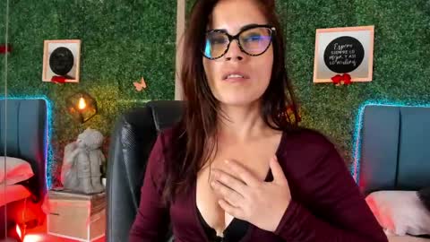 Snapshot of linagh chatting on 1, 5, 2026 Lina online show from 1, 5, 2026
