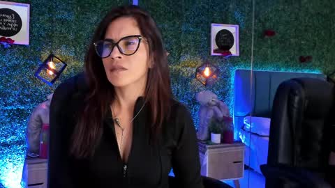 Snapshot of linagh chatting on 25, 5, 2026 Lina online show from 25, 5, 2026