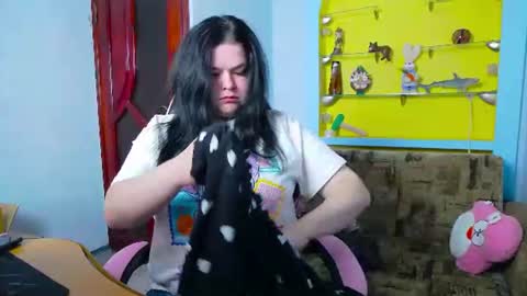 Snapshot of linasexy777 chatting on 5, 7, 2026 Lina online show from 5, 7, 2026