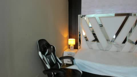  Linda  online show from 20, 4, 2026