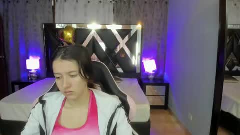 Snapshot of linda4petite chatting on 21, 6, 2026 Linda online show from 21, 6, 2026